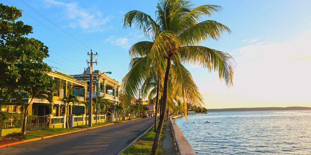 Travel_Fab's tweet photo. 📍Visit and discover Cuba 🌎✈
.
.
.
#Cienfuegos #Cuba #visitcuba #travelgram #travelphotography #borntotravel #TravelCuba #cubaturist #travelcuba #traveldestinations #photographer #cubaturismo #cubano #thisiscuba #geoexplore https://t.co/niL6VA4Pk8