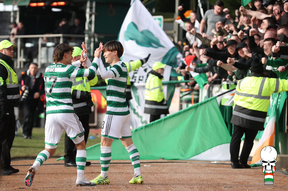 NCCeltic's tweet photo. St Johnstone v Glasgow Celtic  

05/02/2023 - League

For more photos click the link: https://t.co/qktM2VD9Bw https://t.co/Z9E4fT0m3u