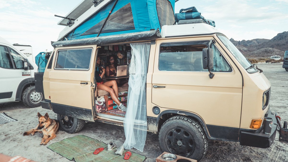 What are you working on today? 💭

<a href="/irietoaurora/">Irietoaurora</a> &amp; <a href="/zoyayaseka/">Zoya Yaseka 🧘🏽‍♀️🌱⚡️</a> have been interviewing awesome candidates for our #DEI grant program, offering a sponsored 3-month Kift membership 💌

RT to share with a friend 🤗 

Link to apply 👇
info.kift.com/dei-grant