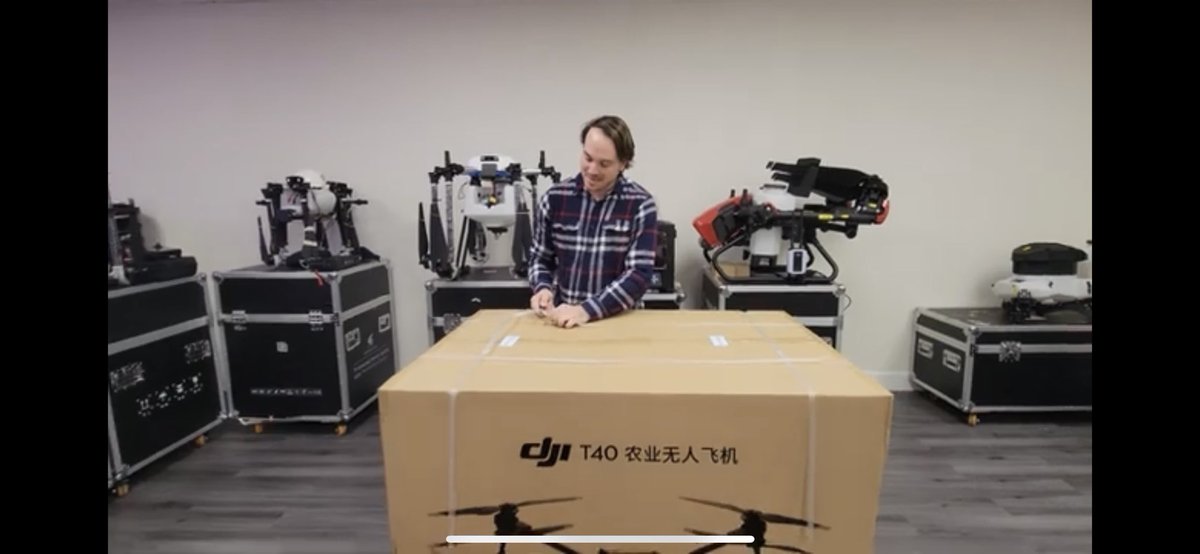 agsciencemom's tweet photo. Agricultural drones are part of future concepts happening NOW in food production! Check out this cool video from @HSE_UAV opening up the DJI T-40 drone. These things are impressive and show how advanced Ag is becoming. #HSEUAV #DJI #AgAviation #drones https://t.co/t0anqRMr5q https://t.co/NHGykPvDOW