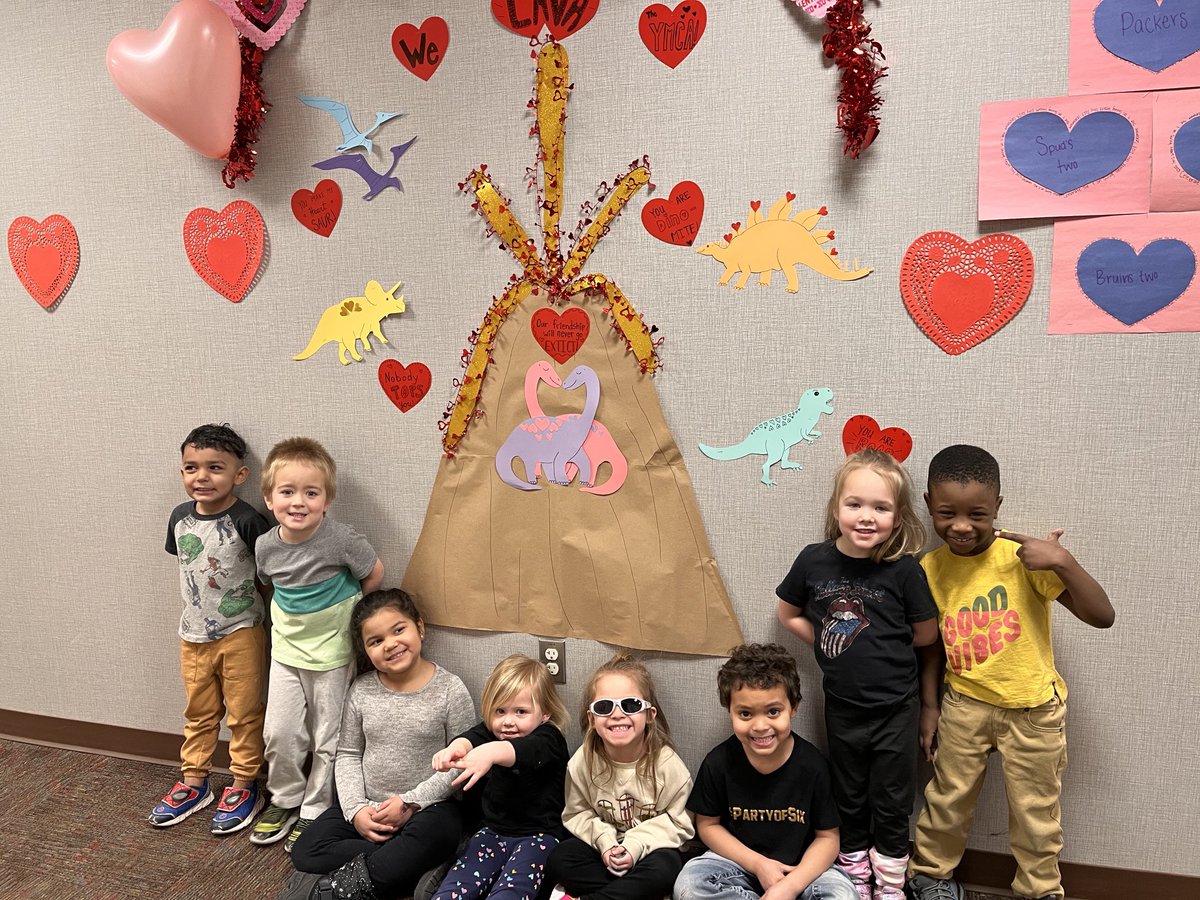 YMCATania's tweet photo. GIVING HEARTS DAY today!  I am so lucky to be able to work for a non-profit and live my passion every day!  Join me today in giving back to our community! Your donation makes a difference!  #ymcacassclay #younglearnersareourfuture #bethechange #arenthesekidsadorable https://t.co/t8Ri4EAwse