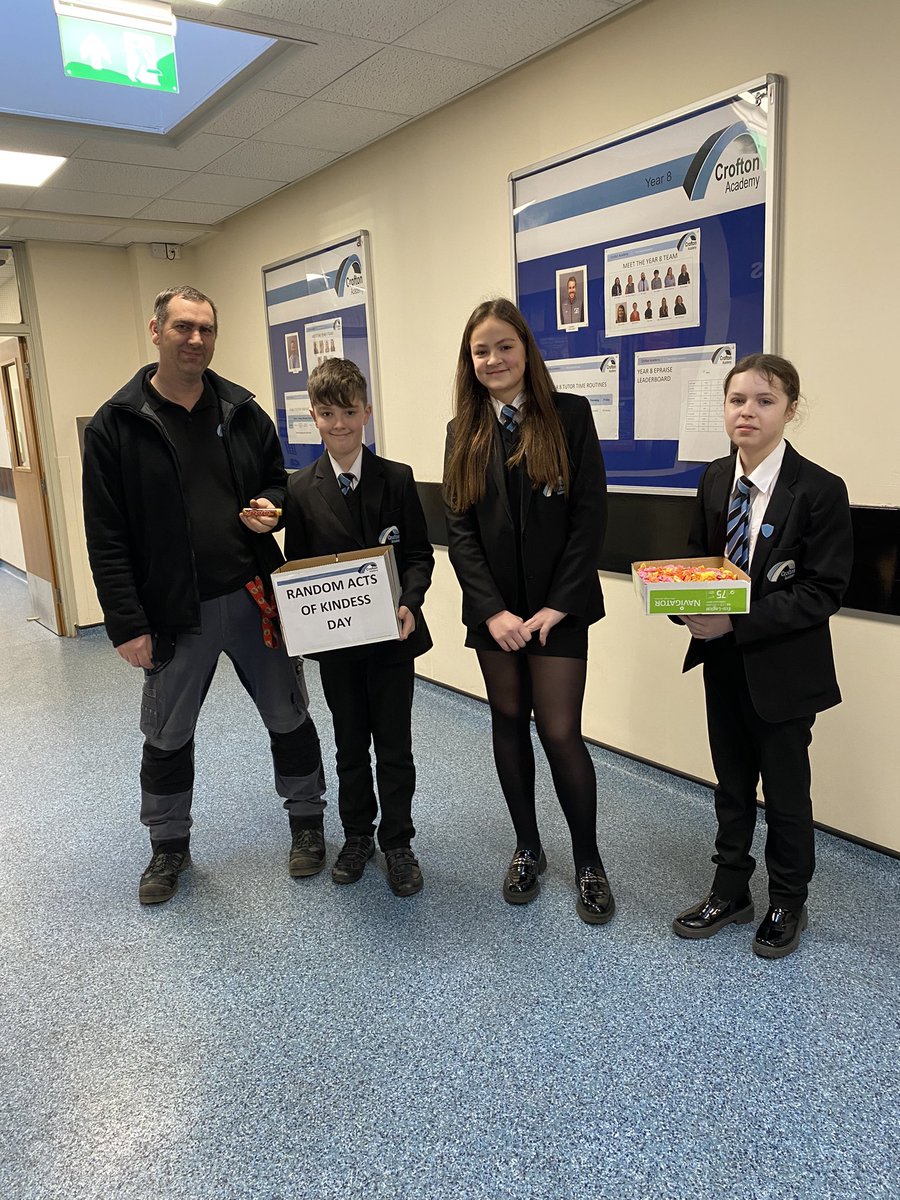 CroftonSLC's tweet photo. Today our student leaders took part in a random act of kindness by delivering sweet treats to staff across the school, as a thank you for their work. There were definitely lots of happy faces at the end of their visit! #WeAreCrofton #RAKD #Kindness #StudentLeaders https://t.co/JTSrlLGf67