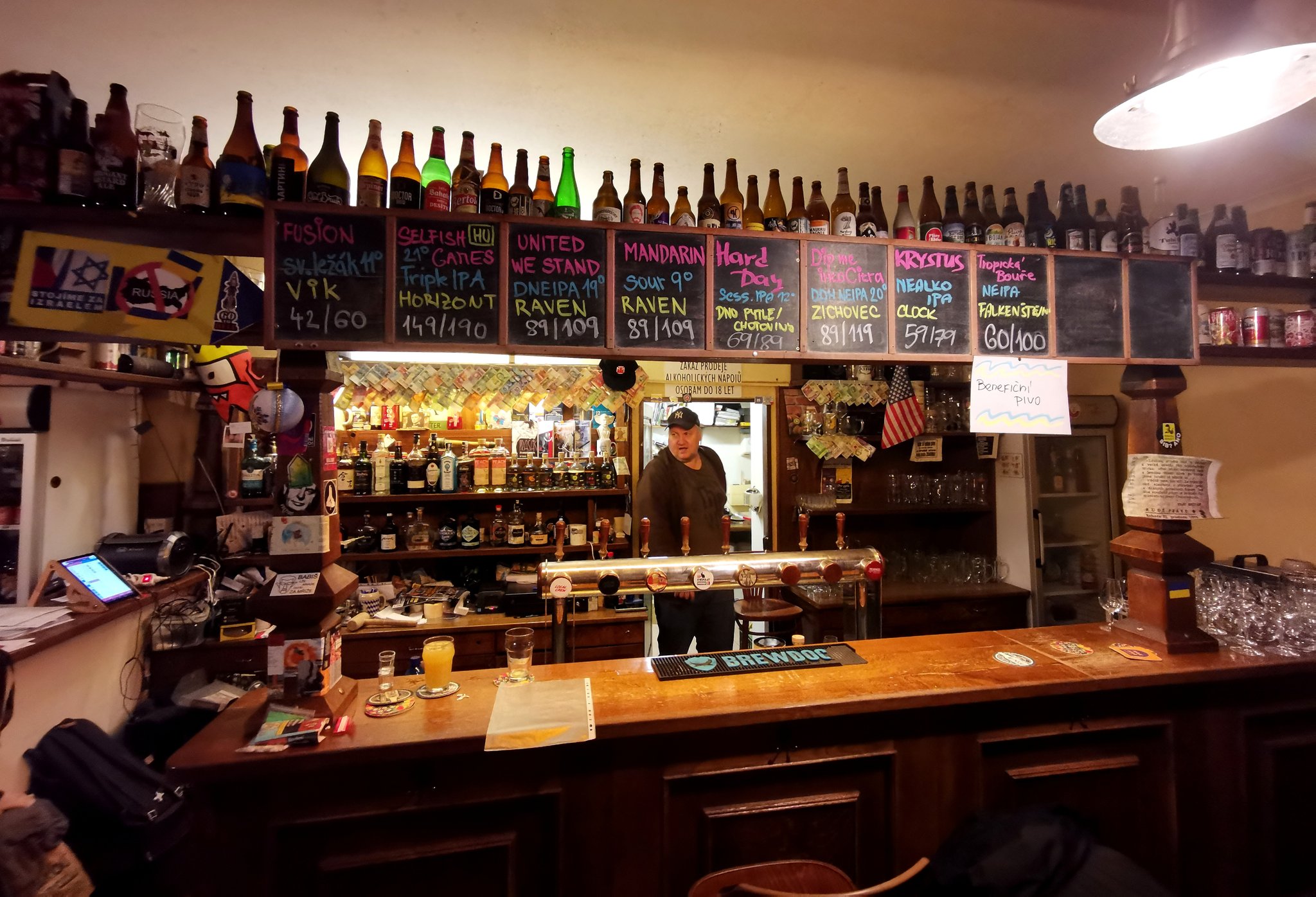 Radim Fichtner🦎 on Twitter "Dno pytle, je pivní bar domácího typu🤓🍺🥃🍻