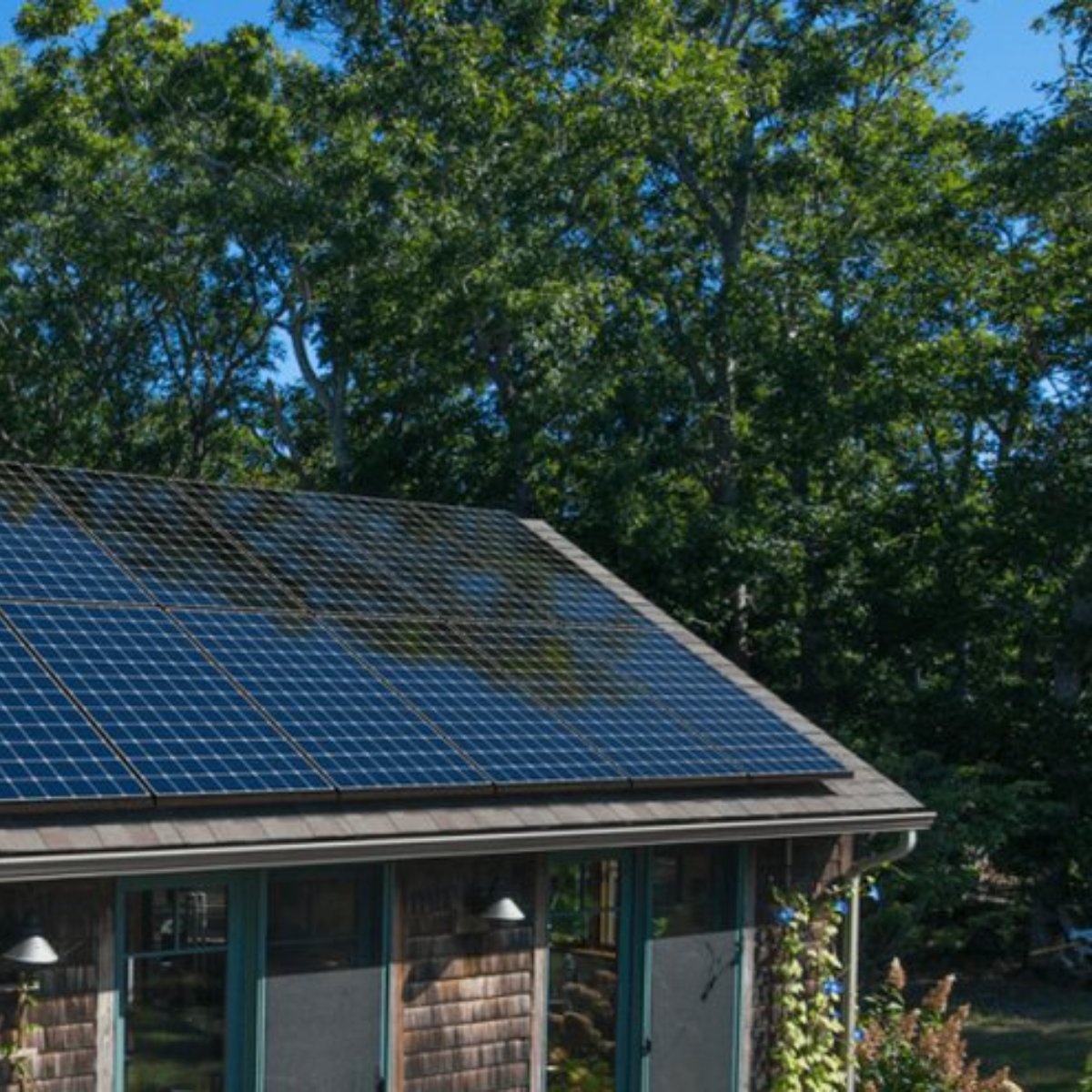 _SolarGleam's tweet image. Precision is our specialty. When installing your home's new solar system you can count on results that will exceed your expectations and boost your home's curb appeal.