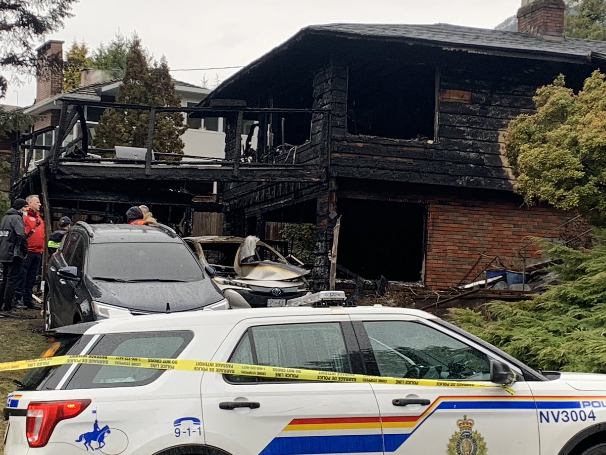BenNesbitTV's tweet photo. The aftermath of the fire https://t.co/AR0nnu31J7
