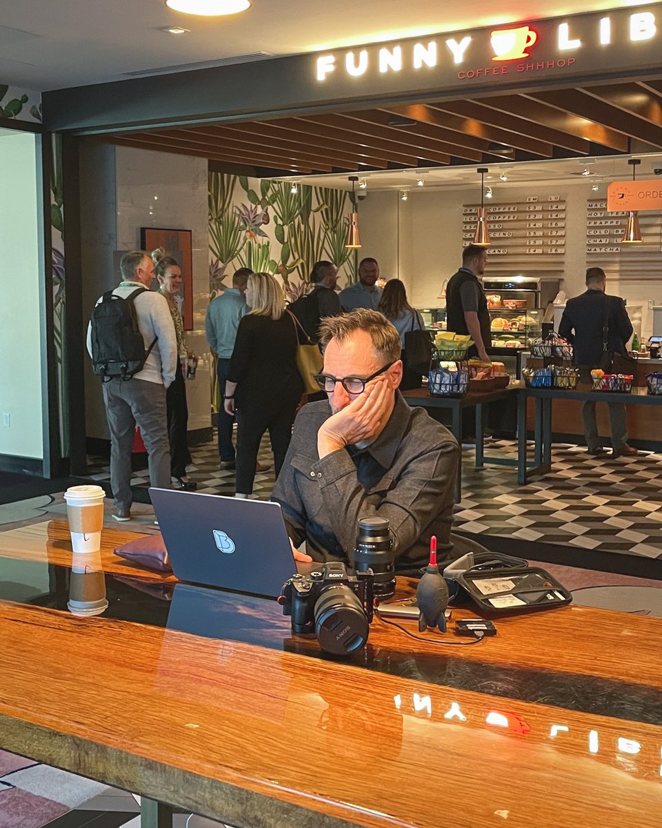 BrandDefinition's tweet photo. The @IntlBldrsShow tradeshow was a success for our employees who traveled to Las Vegas last week. What a great way to kick off the year, we are excited for what's to come!
#BrandDefiniton #EdgeTakesShape #PRAgency #DigitalMediaAgency #PRagencylife #SocialMedia #Marketing https://t.co/MIWOHyKms5