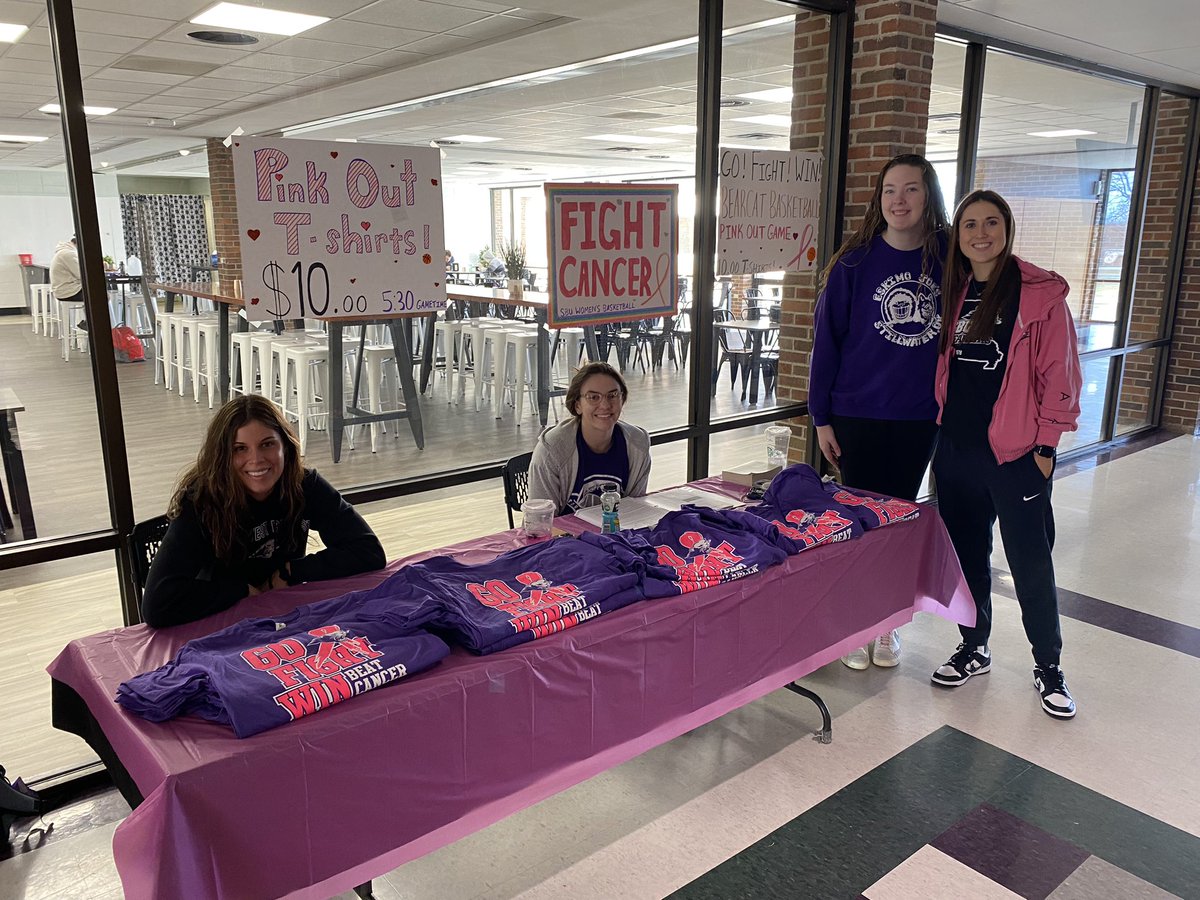 bearcats_WBB's tweet photo. Stop by the Marketplace to purchase a  Play4Kay T-shirt to support cancer research!! And see you all tonight at our PINK GAME at 5:30 pm!! https://t.co/fStTUJl0Vm