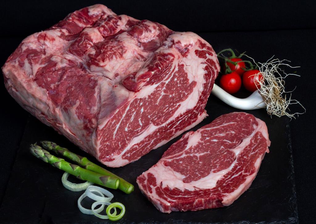 MercatDelesbob2's tweet photo. Tornem a tenir Entrecot de Bou de Nebraska!!! 🥩🥩 el més 🔝 de la @carnisseria_vives
Dona’t un caprici! 😉👌

📌Carnisseria Vives, parada 32 del Mercat

#carn #carne #entrecot #entrecotdebou #entrecotdenebraska #bonacarn #buenacarne #millorseleccio #bodebo #plaer #gaudir #mercat https://t.co/ktM6a6YfeU