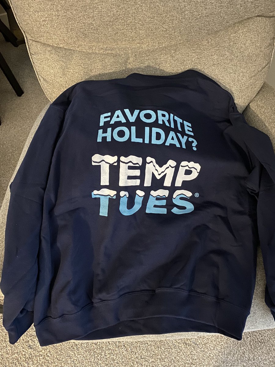 mkaup04's tweet photo. One day Runza acknowledges the power rankings, the next day they send you a #TemperatureTuesday hoodie. Truly blessed this time of year. https://t.co/rzSJCHI95N