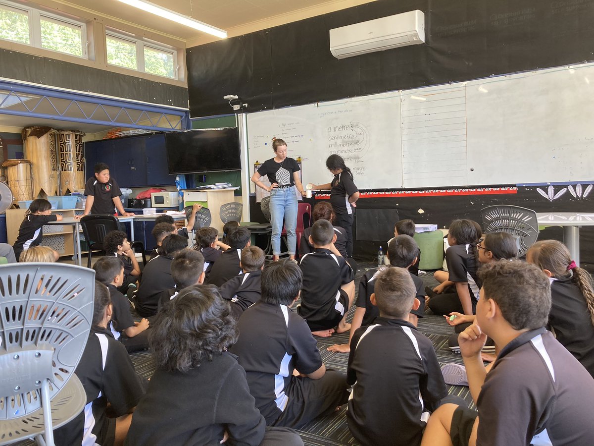 FLEET Centre (@fleetcentre) on Twitter photo Nanoscale matters! Comparing the strength of bridges build with flat paper sheets (graphite) or coiled (nanotubes) - very cool nanoscale demo by Marijn Kouwenhoven <a href="/OtagoMuseum/">Tūhura Otago Museum</a> Nanoscale matters! Comparing the strength of bridges build with flat paper sheets (graphite) or coiled (nanotubes) - very cool nanoscale demo by Marijn Kouwenhoven <a href="/OtagoMuseum/">Tūhura Otago Museum</a>
