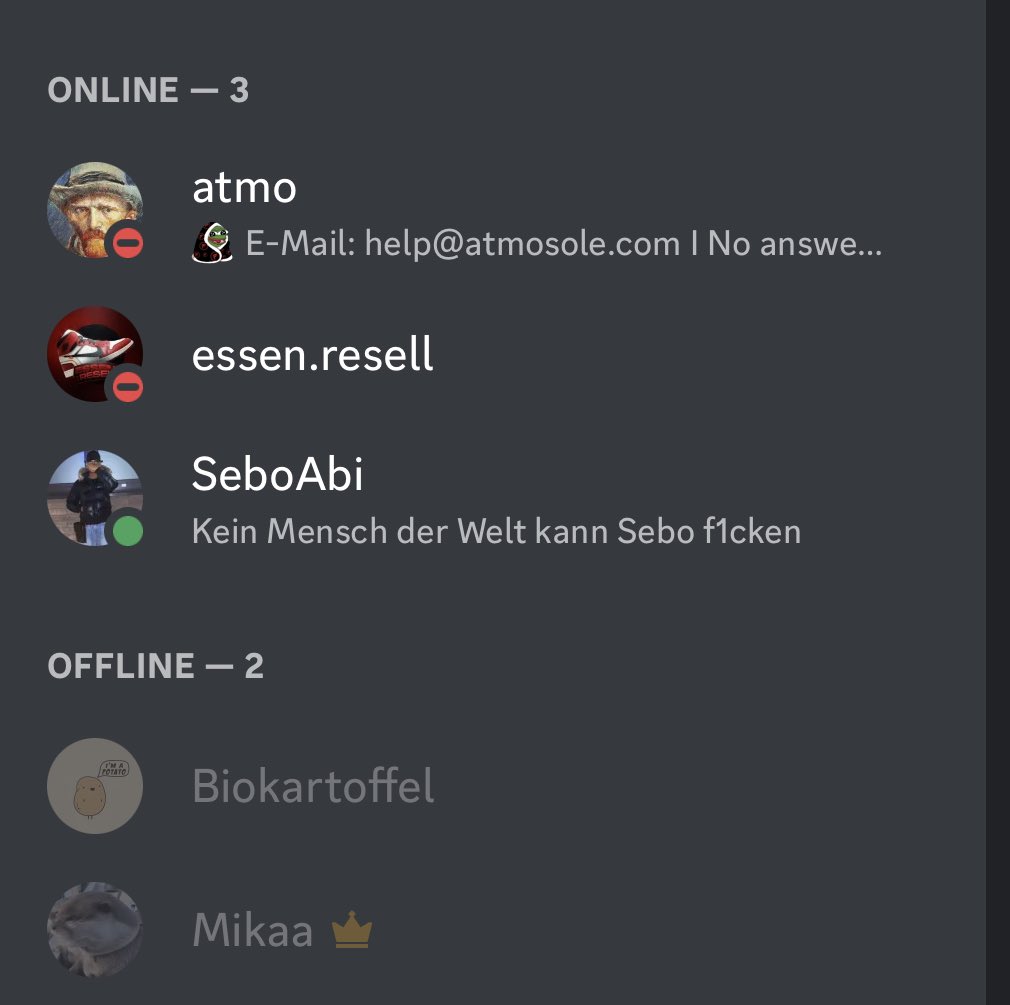 Geschichte aus meinem Alltag:
Heite habe ich Atmo getroffen habe ihn auf ein Tee eingeladen aber wurde ge👻 
Naja was solls trotzdem habe ich meinen idol getroffen und ihn auf meinem Server