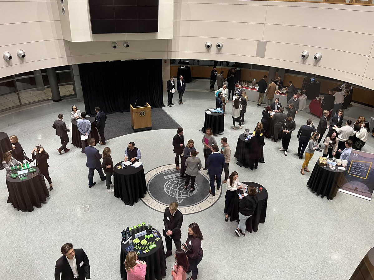Awesome Graduate Career Fair and Networking evening <a href="/BryantCOB/">Bryant Univ. COB</a> - thank you <a href="/bryantcareer/">Bryant Career Center</a> for organizing such a fabulous event for our MBA students <a href="/BryantUniv/">Bryant University</a>
