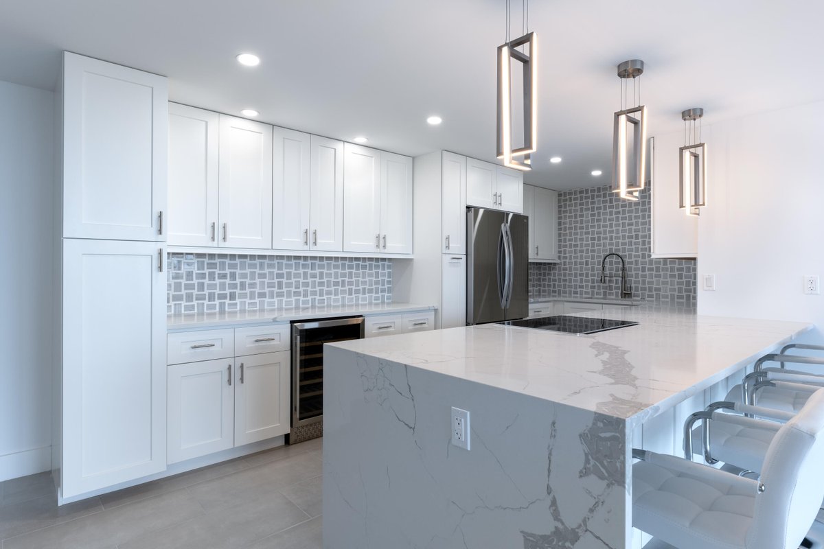 ForgatchThe's tweet image. Do you know someone looking for a great #property in #NorthPalmBeach?   #realestate tour.ipre.com/home/KB9RM6