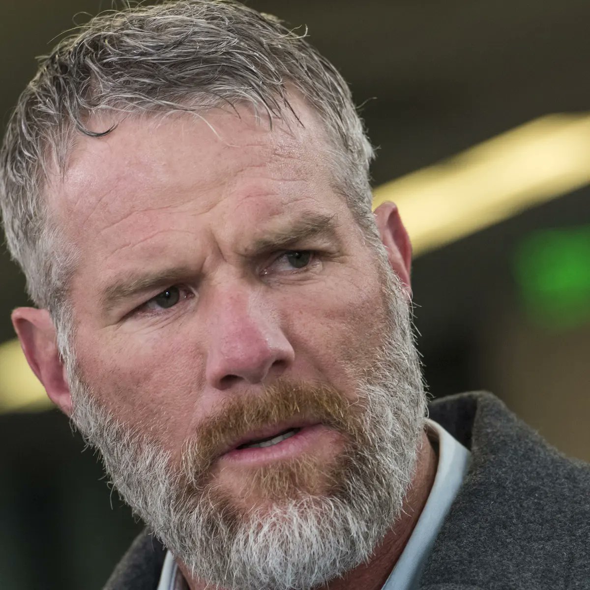 NFL_DovKleiman's tweet photo. Report: Hall of Fame QB Brett Favre is suing @ShannonSharpe and @PatMcAfeeShow, for 'defamatory allegations' made over his involvement in a $77 million welfare fraud scheme, per @DailyMail 

https://t.co/XZQJ8kD0eI https://t.co/evQY8cdRMI