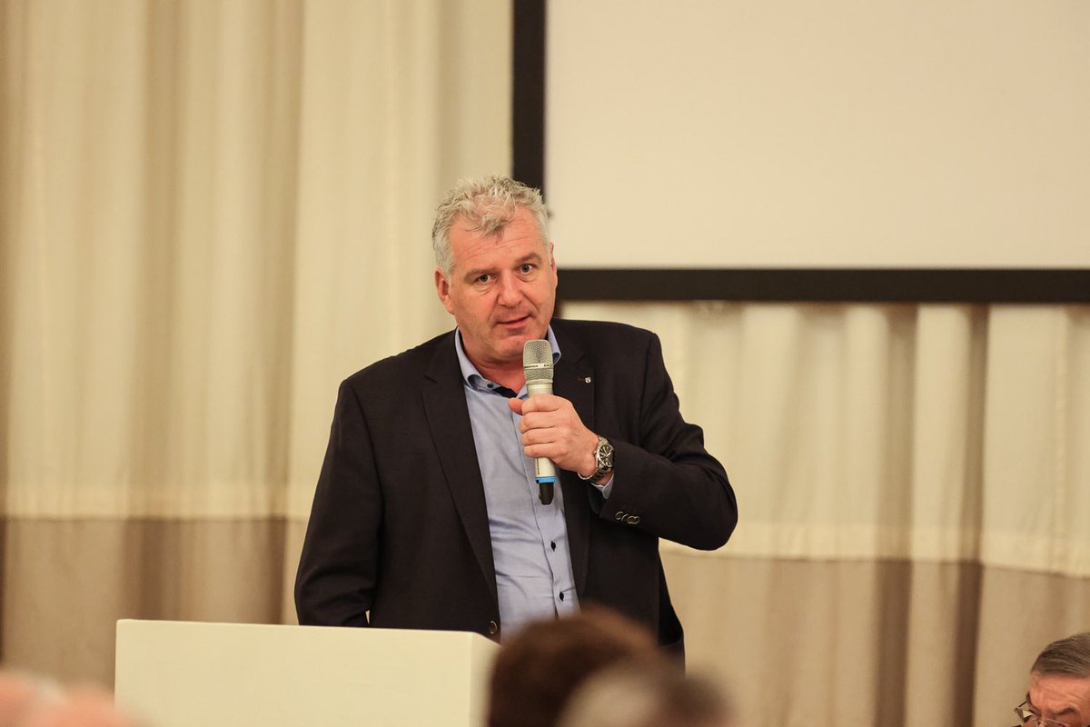 Elke Simon-Kuch (@kuchsimon) on Twitter photo Energiekonferenz in #Weißenfels. <a href="/cdufraktion_LSA/">CDU-Fraktion LSA</a> mit über 100 Unternehmern und Bürgern im Austausch zu bezahlbarer Energie.
Forschung darf keine Energieformen ausschließen. Gesunder Energiemix für grundlastfähige und bezahlbare Energie-Souveränität Energiekonferenz in #Weißenfels. <a href="/cdufraktion_LSA/">CDU-Fraktion LSA</a> mit über 100 Unternehmern und Bürgern im Austausch zu bezahlbarer Energie.
Forschung darf keine Energieformen ausschließen. Gesunder Energiemix für grundlastfähige und bezahlbare Energie-Souveränität