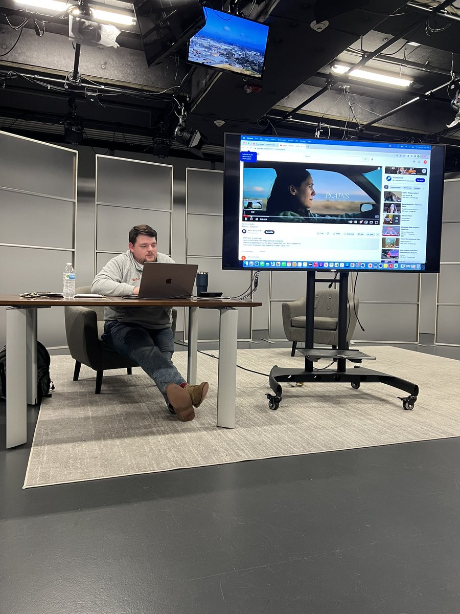 <a href="/BarstoolAlabama/">Barstool Bama</a> <a href="/ZachTigert/">Zachary Tigert</a> get you professor that shares Music and helps you become a Reporter 📺