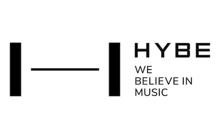 npomvtt's tweet photo. É dito que HYBE assinou um contrato exclusivo com Lee Soo Man para adquirir 14,8% da SM Entertainment.  Isso fará da HYBE a maior acionista da SM. https://t.co/qhw5Hm1Ixh