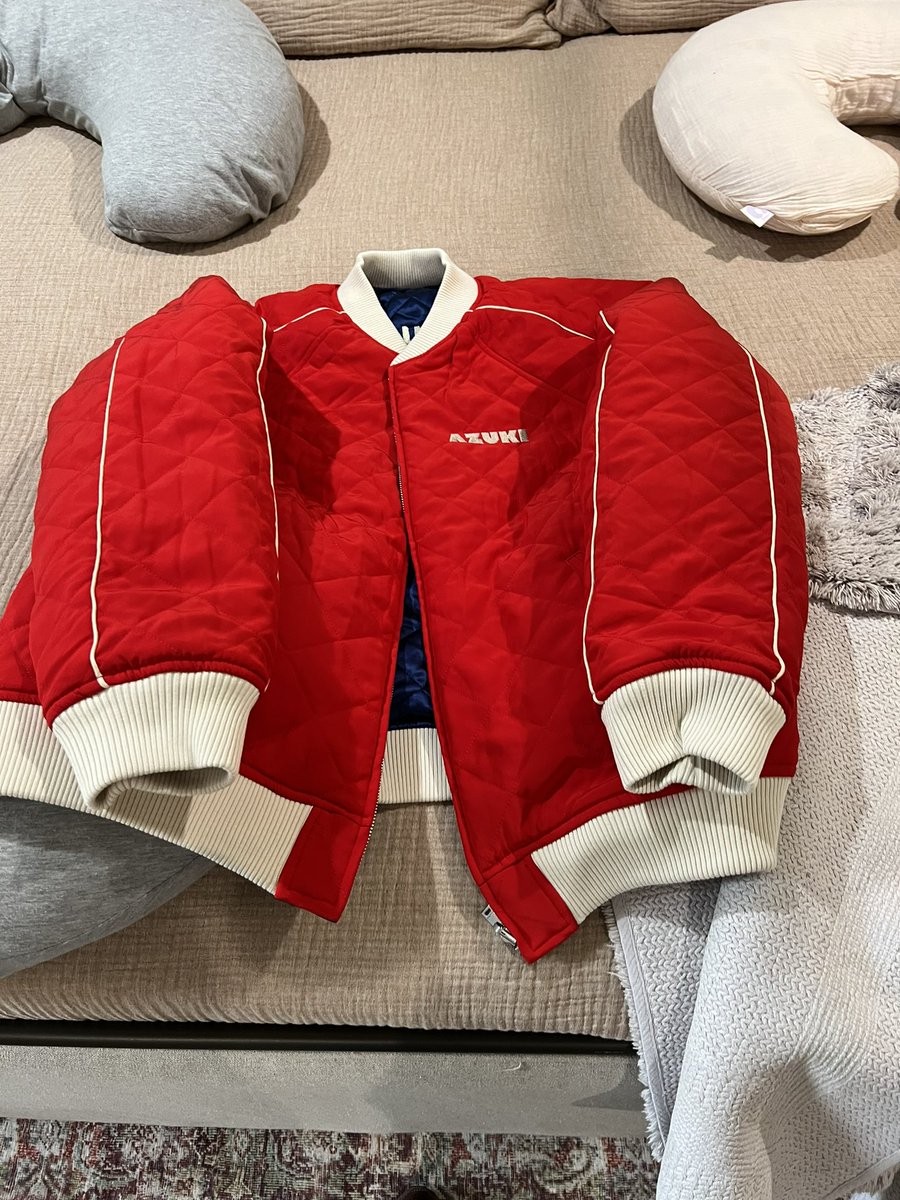 BackyardButcher's tweet photo. Got my #twintiger jacket from @AzukiOfficial it’s amazing but it’s too big :/…if anyone wants to trade a Large for my XL hit me up #azuki #ikz https://t.co/pirOCWmsCZ