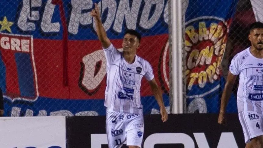 Consaborafutbol's tweet photo. #CopaArgentina | Centro Español eliminó a Tigre por penales (5-4), tras el 1-1 en los 90'.

⚽ Tomás Badaloni (T); Felipe Senn (CE). https://t.co/gRrneJqT2u