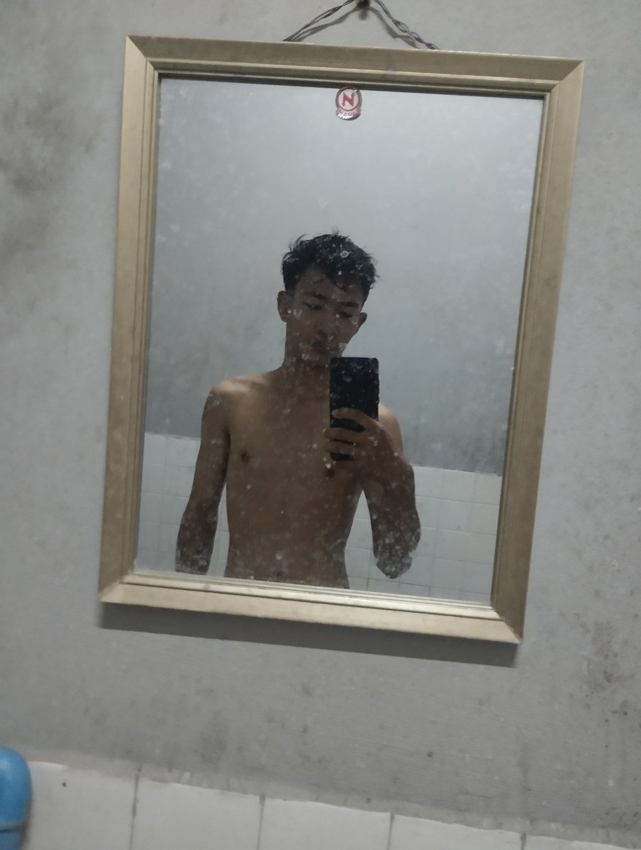 chlthit4's tweet photo. 🥺🥺 https://t.co/uGS2eF6KFK