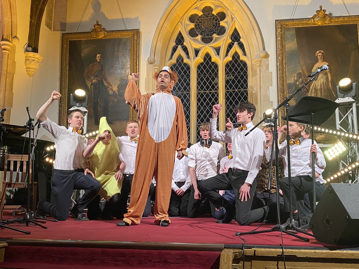 victoriacollege's tweet photo. A great opening to the second night of House Music! Who will be crowned the winner? #HouseSpirit #communityandtogetherness https://t.co/f74QKHVxaX
