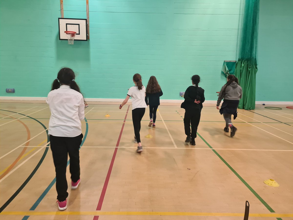 LeedsWellSchool's tweet photo. The North East Leeds Well School Partnership Multi Skills event tonight @RoundhaySchool was lots of fun! Thanks to our super @RSch_PE sports leaders who did a great job leading &amp; supporting the primary pupils 👏🏻👍🏻 Well Done Everyone 😊 https://t.co/Fl7c1NjB2D