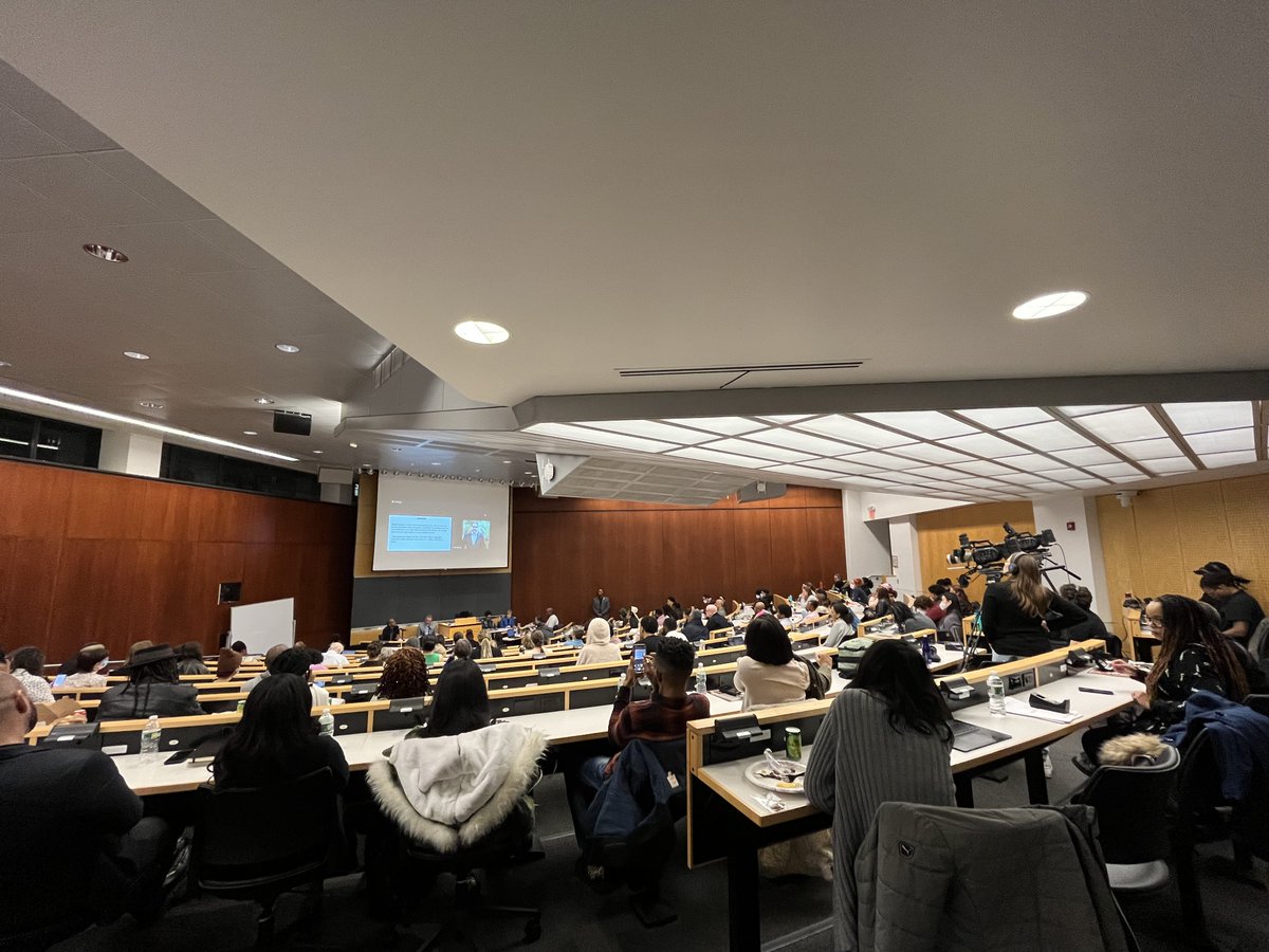 Kimberlé Crenshaw tweet media