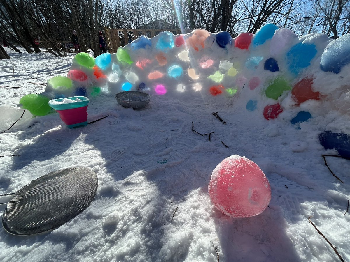 MsRose528's tweet photo. Hoping the weather stays chilly enough that our water balloon fort stays standing ❄️ 💦 This brought on so many conversations about 3D shapes, colour mixing, gross motor, structure building and the mpemba effect. https://t.co/qtvJwF1O5w