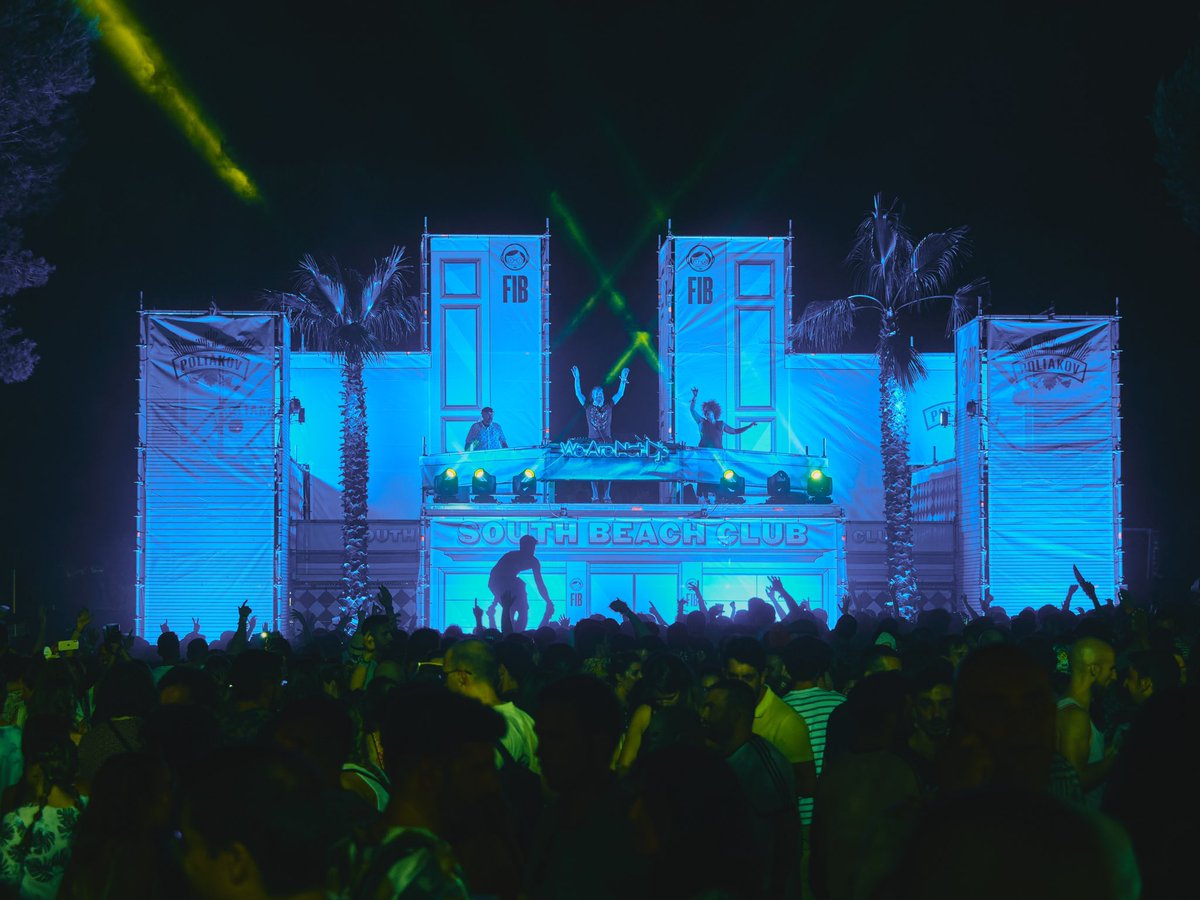 We_Are_Not_Djs's tweet photo. Ya queda muy poquito, para vernos en escenario grande… mientras, recordamos nuestro paso por el @fiberfib que fue una auténtica salvajada!!!
📸 @LuisFotOlympus 📸
@elplanetasonoro @Kike_Del_Toro
#Fib2022 #fib #WeAreNotDjs https://t.co/QFgh2paS2g