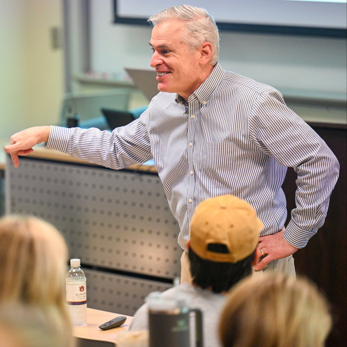 Patrick Lencioni, best-selling author of "The Five Dysfunctions of a Team" recently spent two days at the Harbert College of Business meeting with and speaking to Auburn students. 

Thank you, <a href="/patricklencioni/">Patrick Lencioni</a> for #InspiringBusiness in the next generation of leaders! War Eagle!