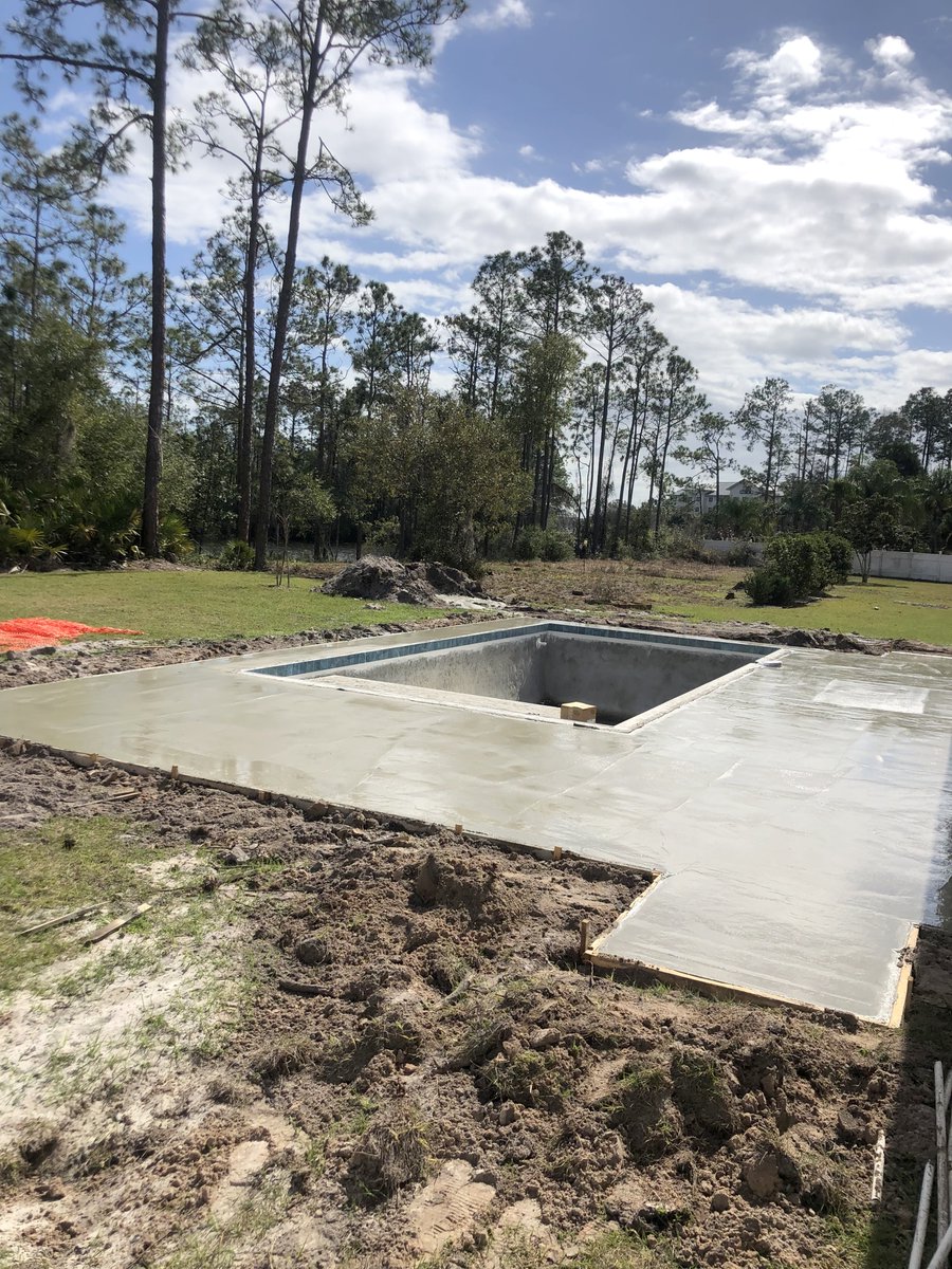 And another concrete sub deck poured and done. Stay tuned to see how another Palm Coast backyard turns into a homeowner's personal paradise 😎 Contact us for all your pool construction needs. (386) 246-7212 #palmcoast #poolcontractor