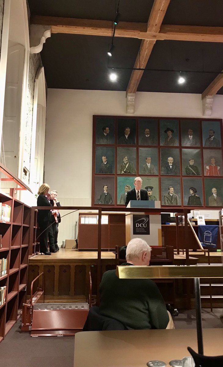 TimireFS's tweet photo. Comhghairdeachas do Brian MaCuarta SJ. Seoladh a leabhar nua anocht i ⁦@DCU⁩. ⁦@FourCourtsPress⁩ a d’fhoilsigh. https://t.co/P97NH3n3cK