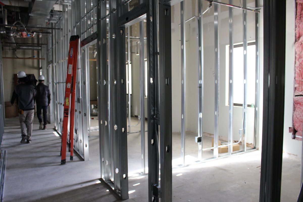 HHHabq's tweet photo. Walls are going up at Gateway! Check out the progress over the last two months 🤩

#OneAlbuquerque #Gateway #homelessness #housing https://t.co/IEtxjdMuB1