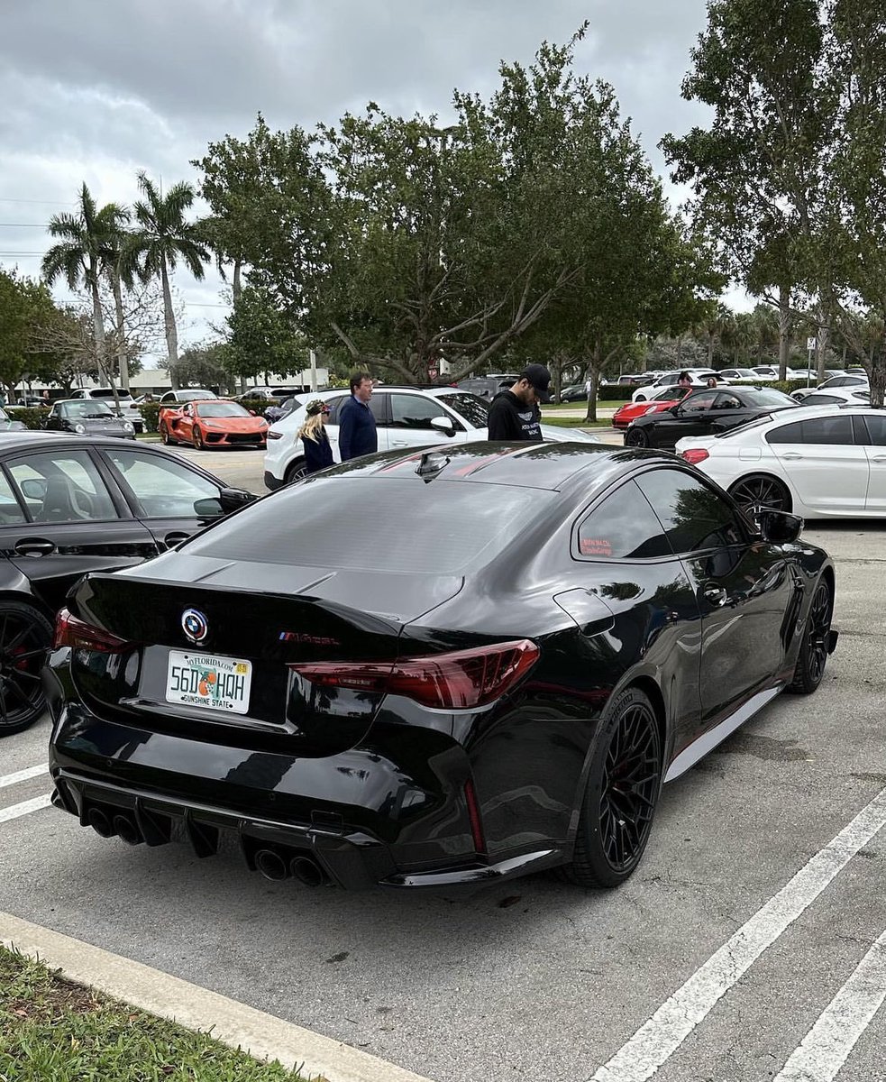 MPower_Daily's tweet photo. BMW M4 CSL G82 🖤❤️ https://t.co/7VWGbACrNk