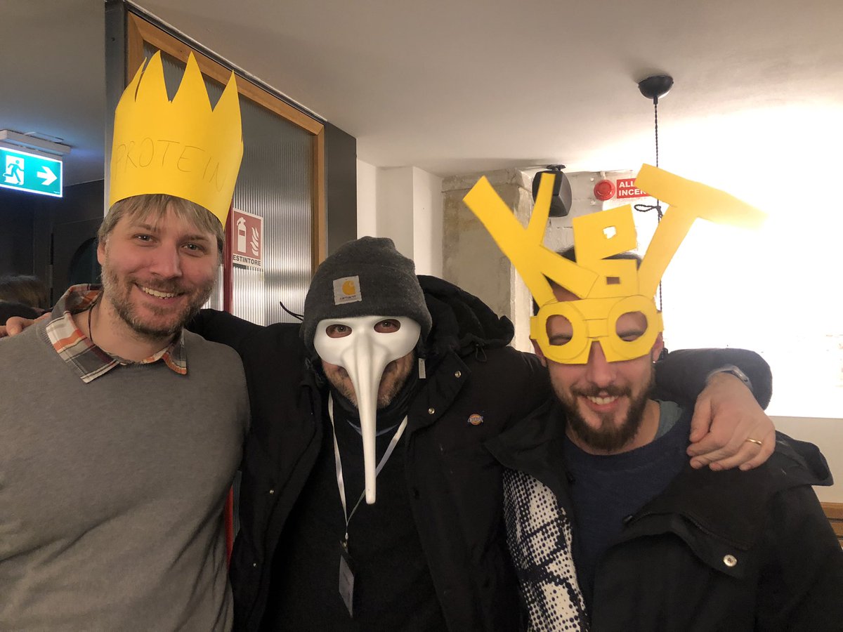 BBussolati's tweet photo. EV winter school in Venice with examples of protein corona and kT #extracellular vesicles #bowproject #evita https://t.co/qSrLHHZfiA