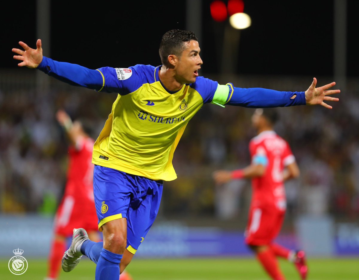 AlNassrFC_EN's tweet photo. The Record Breaker 🤩🐐

Breaks the record of 500 goals ⚽️
In all leagues 🔥
And still there’s more 💪 https://t.co/R9brR8G55s