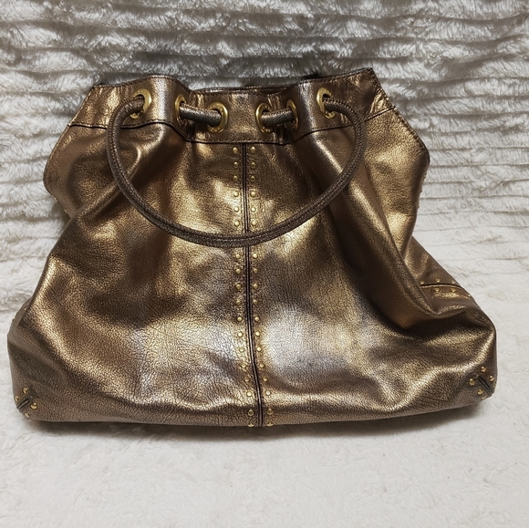 cclassyamaone's tweet photo. So good I had to share! Check out all the items I'm loving on @Poshmarkapp #poshmark #fashion #style #shopmycloset #skyandsparrow #michaelkors #sanctuary: https://t.co/tIqI0tiFGE https://t.co/xRwjFQiuED