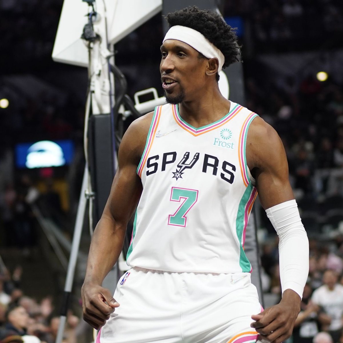 LegionHoops's tweet photo. FULL TRADE DETAILS:

Spurs receive:
Devonte' Graham
FOUR 2nd-round picks

Pelicans receive:
Josh Richardson

(via @ShamsCharania) https://t.co/S4TcrbRtv4