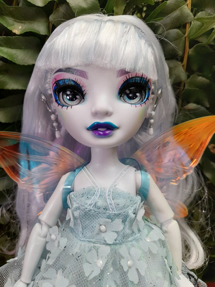 Sergioo506's tweet photo. #ElizaMcFee

#ShadowHigh #CostumeBall #RainbowHigh #RainbowVision #CollectTheRainbow #LetYourTrueColorsShine #SpecialEdition #Walmart https://t.co/XlkCjTktdK