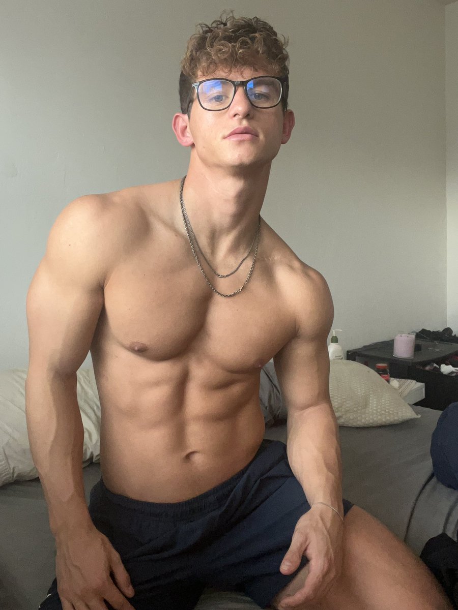 Mattycaron on Twitter: "Hola"