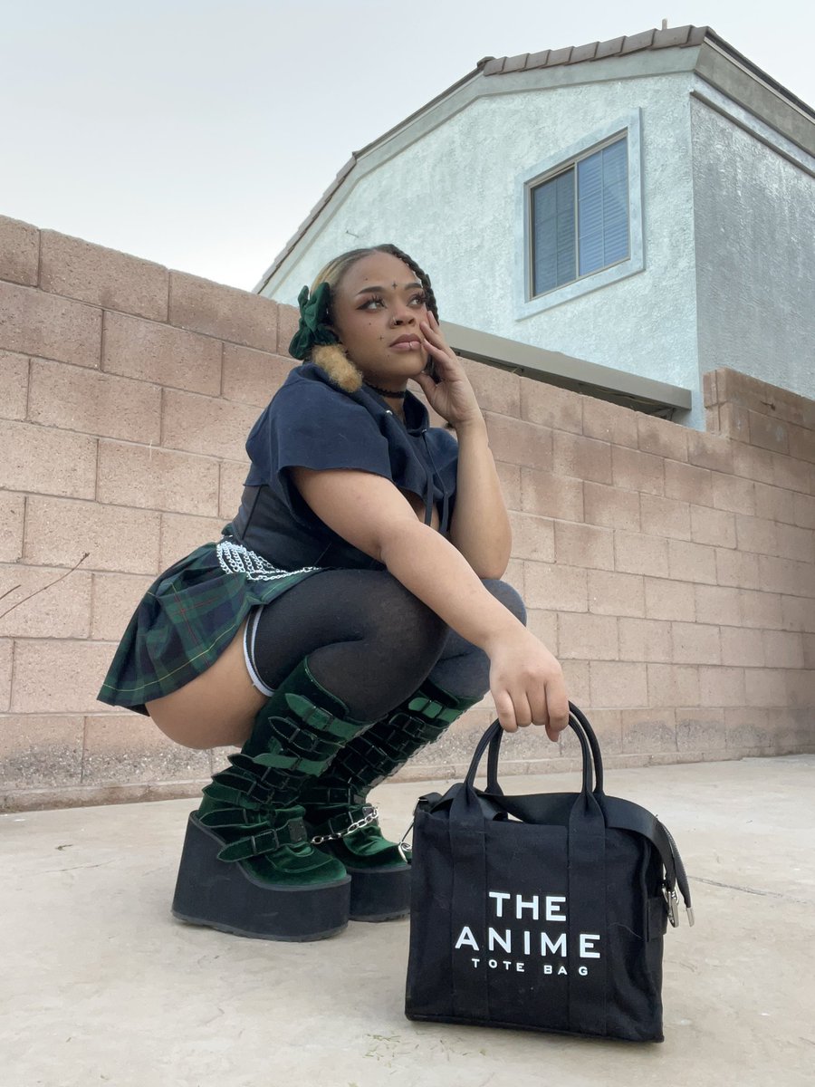 Laptop of President’s Son on Twitter: "RT @kikicheea: Waiting for