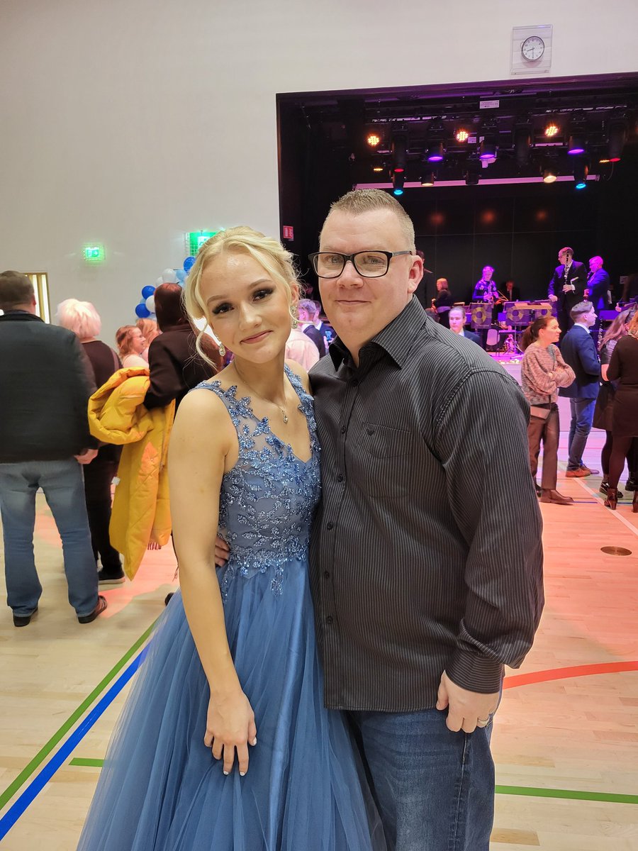 leikas toni tweet media