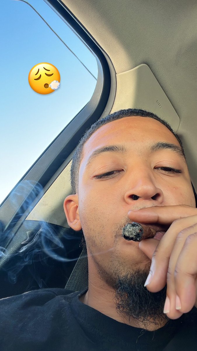 top 10 on Twitter "RT king3rdleggg Nice Face + Nine Inches = 🍆💦🐱🚼"