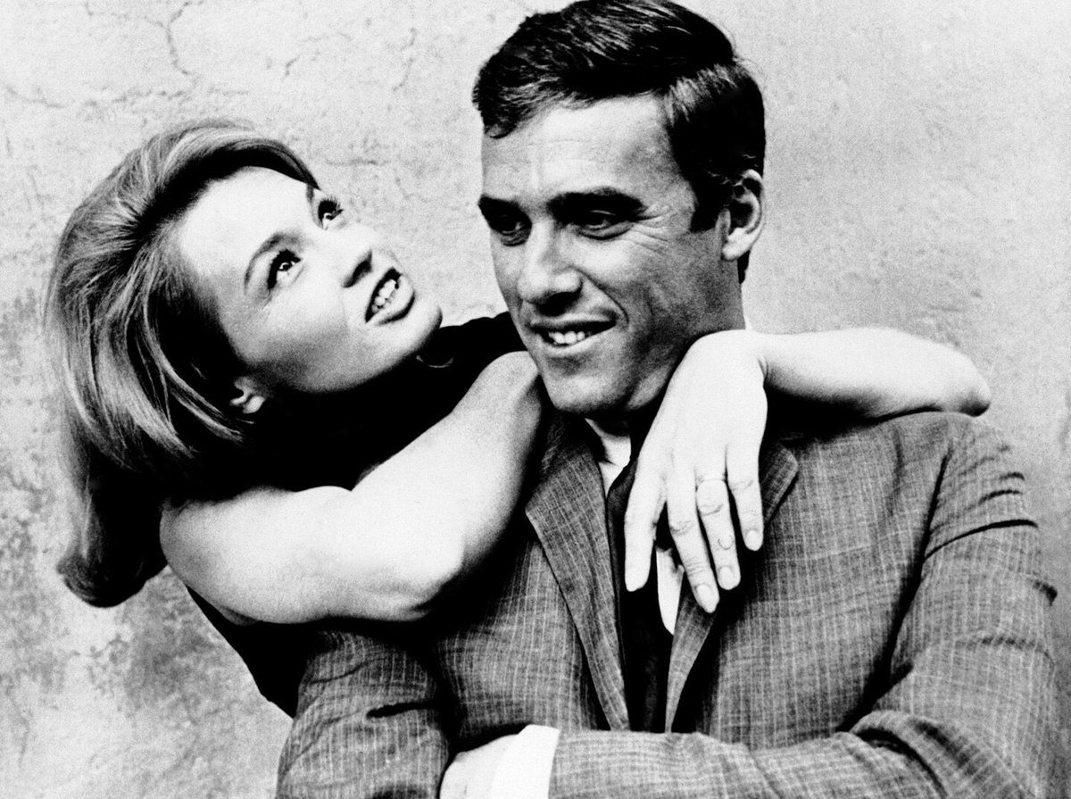DavidEnzel's tweet photo. “Burt Bacharach, prolific composer of pop hits, dies at 94” https://t.co/EsXm4T5BbM https://t.co/mw7Aids5zQ