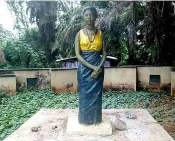 NigeriaStories's tweet photo. A story everyone should know about !!

The story of the cursed Inachalo river at Idah town in Kogi state.

Thread 🧵 

Retweet to educate someone https://t.co/xDtO9gFxTG