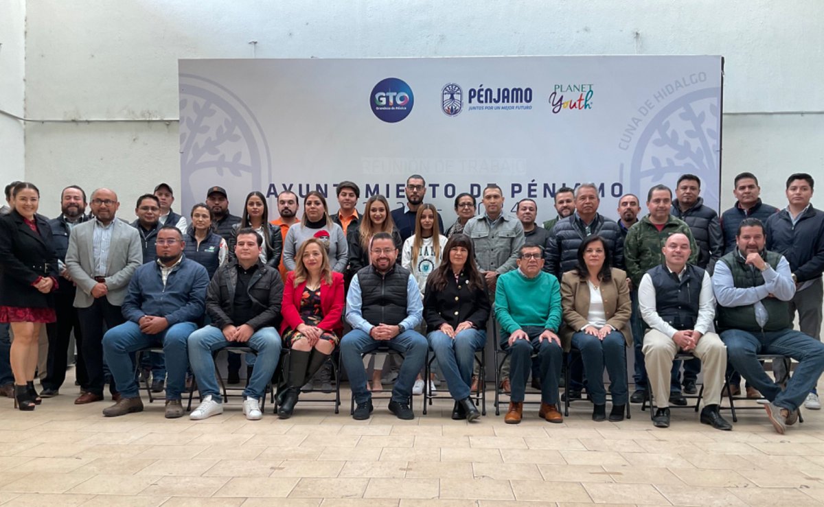 iplanegente's tweet photo. #IplaneGTO tiene el compromiso de impulsar el desarrollo municipal, a través del #Programa de #Capacitación a #Municipios
Como 2da fase,  capacitamos a 14 municipios en la definición de directrices estratégicas y ordenamiento territorial
Agradecemos a nuestro anfitrión @M_Penjamo https://t.co/Dm96abYMS5