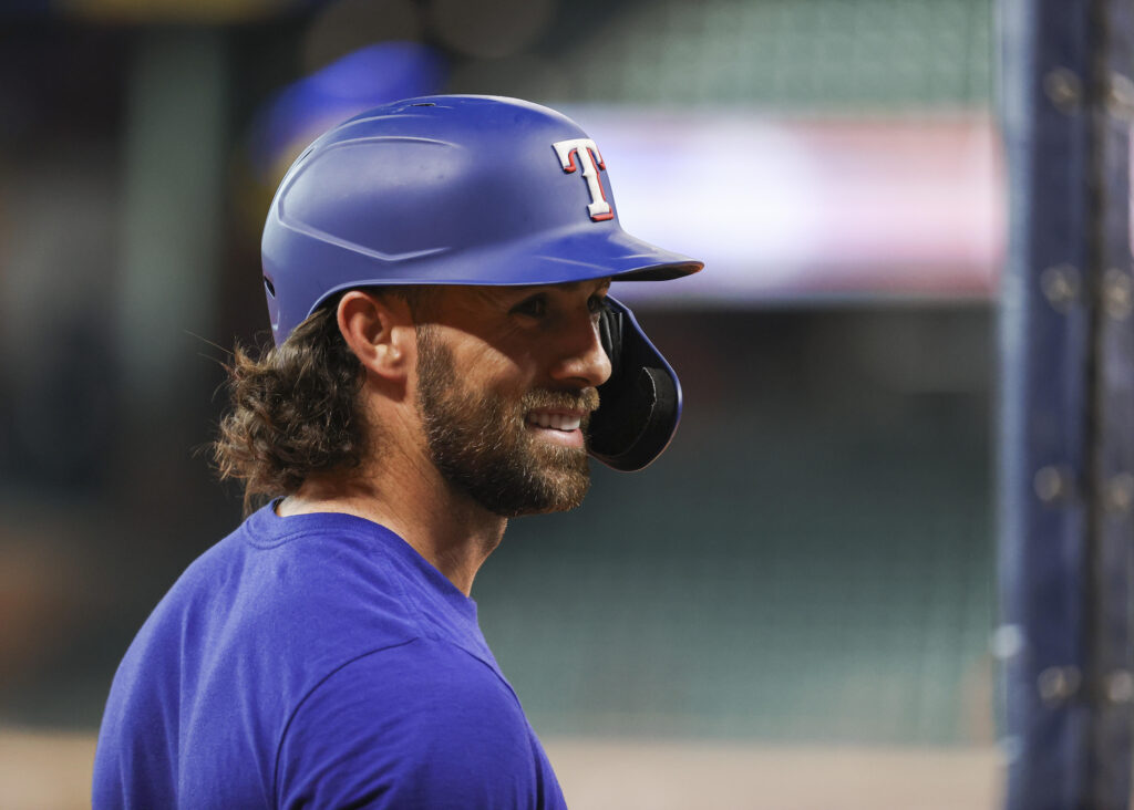 MLB Trade Rumors on X: Rays, Charlie Culberson Agree To Minor League Deal    / X