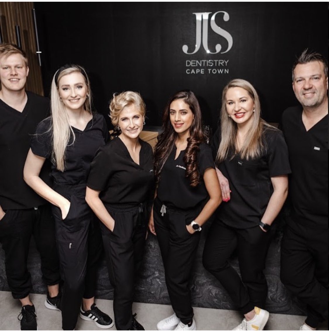 The Clinical team at JJS DENTISTRY!
#dentists #dentalhygiene #jjs #jjsdentistry #capetown
