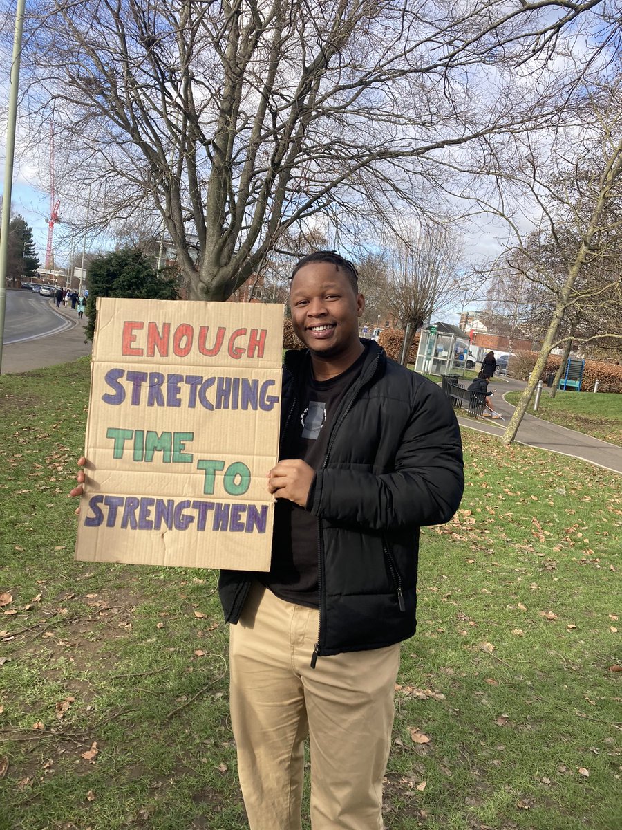LukeKphysio's tweet photo. Not where I expected to be 6 months into my career as a physio but proud to stand alongside my colleagues! Definitely not an easy decision for anyone involved but something needs to change for the sake of the NHS, all AHPs, and our patients #CSP4FairPay @thecsp @Gloshosptherapy https://t.co/jVhQsgMOEd