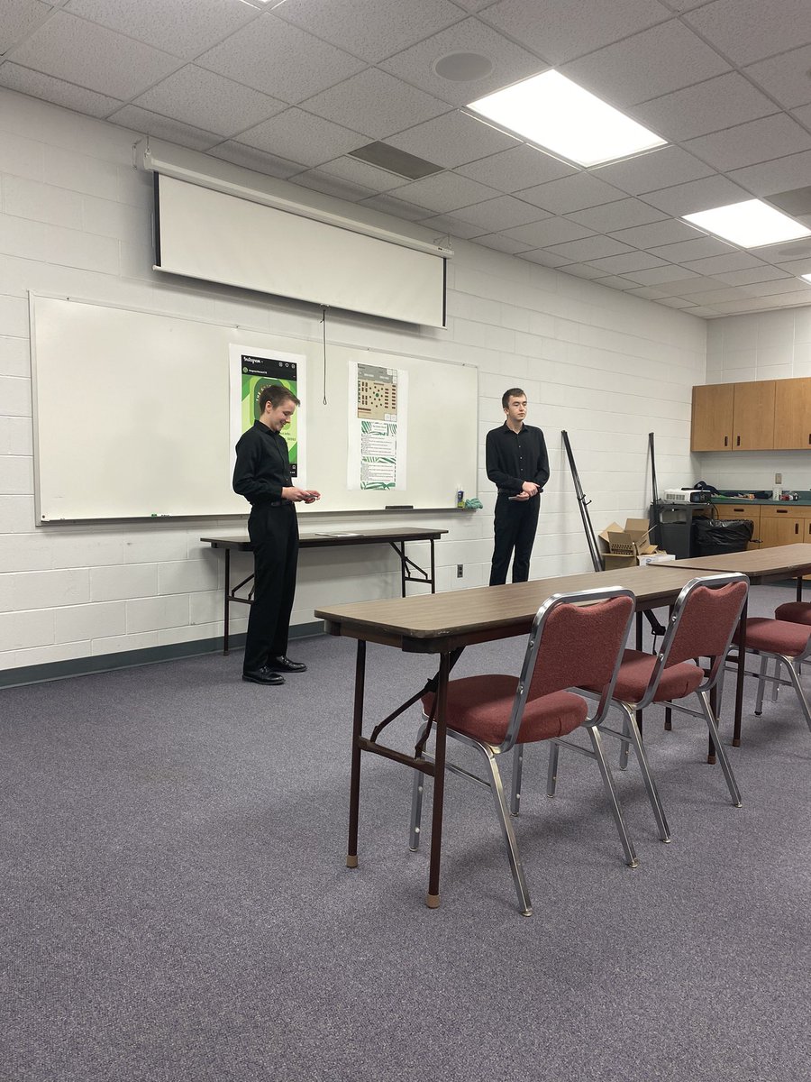 CHFCS14's tweet image. Our Management Team ( The Green House) is in action at the State Prostart Competition! Go Blue Devils! #sayyestofcs #bluedevilpride #madeinprostart